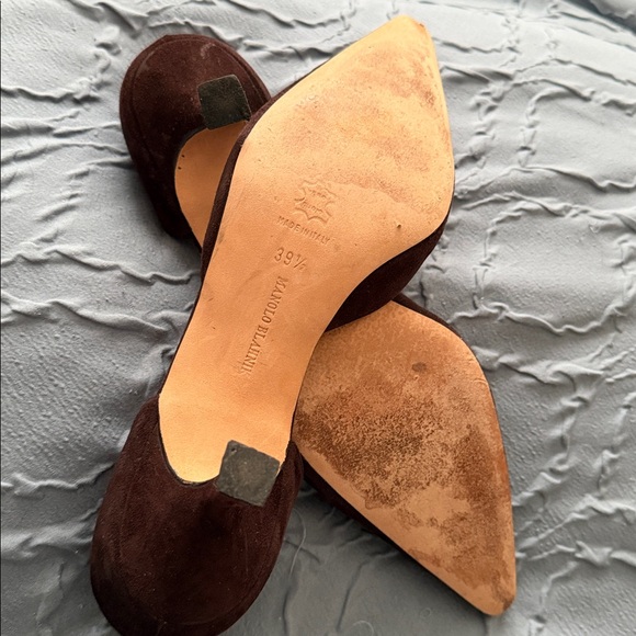 Manolo Blahnik Dark Brown Suede Heels - Picture 8 of 9